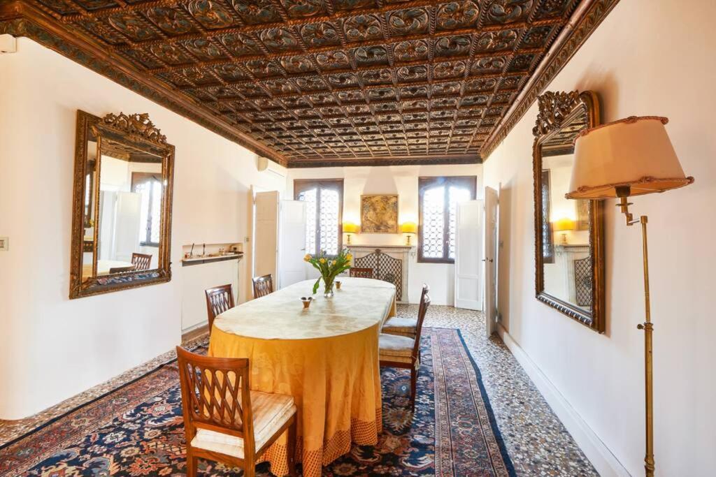 Ca' Fenice, Charming Apartment In San Marco, Sleep 7 เวนิส ภายนอก รูปภาพ