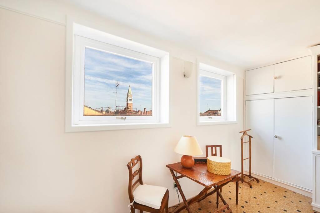 Ca' Fenice, Charming Apartment In San Marco, Sleep 7 เวนิส ภายนอก รูปภาพ